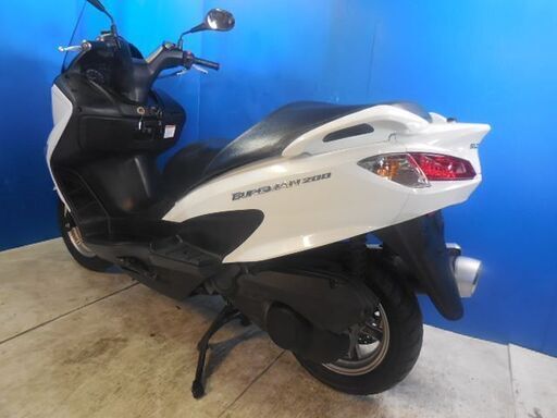 SUZUKI バーグマン200 白 格安配送キャンペーン 期間限定 諸経費０円 始動確認済み 自賠責保険加入で乗れる 即納車有り 横浜 都筑 宮前 SUZUKI バーグマン200 白 格安配送キャンペーン 期間限定 諸経費0円