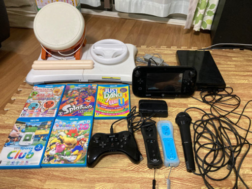 希少　通信カラオケ専用機としてもOK　WiiU プレミアムセット＋ソフト5本＋おまけ