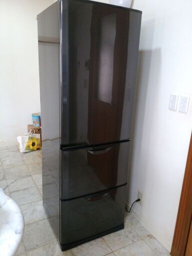 冷蔵庫　370L　2009年製　10000円