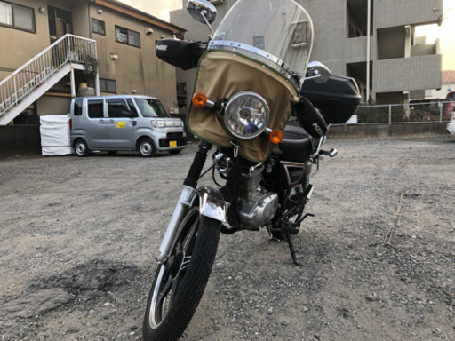 GN125 5400キロ 自賠責付き リアボックス