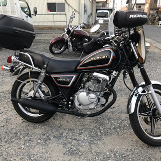 GN125 5400キロ　自賠責付き　リアボックス