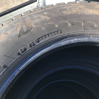 ブリジストン　スタッドレス225/65/17
