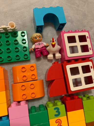 Legoデュプロピンク基盤1枚付き ミチチ 荻窪のおもちゃの中古あげます 譲ります ジモティーで不用品の処分