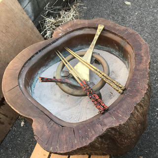 木製火鉢+銅板付☆木彫り・くり抜き☆43cm×35cm×高さ30cm