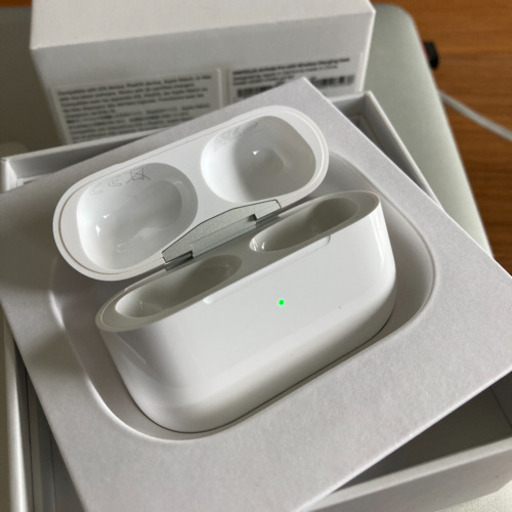 AirPods Pro 充電ケースのみ　新品未使用　日本国内正規版