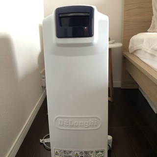 季節、空調家電 デロンギ オイルヒーター