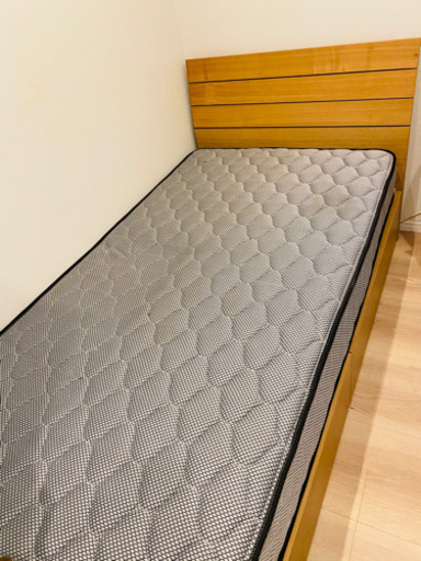 シングベッド　マットレス付き