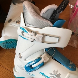 【取引中】子どもスキー靴21.5cm NORDICA