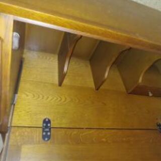 カリモク折りたたみデスク値引き条件あり！