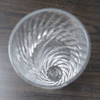 Baccarat/バカラ ARLKLEVYデザイン グラス花瓶 高さ22センチ【ユーズドユーズ名古屋天白店】 J503