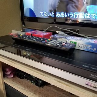 映像プレーヤー、レコーダー ☆4K Ultra HD！3チューナー&2TB！AQUOS 
