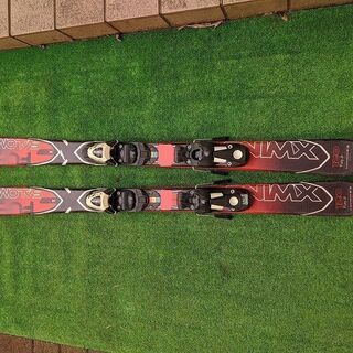ジュニア用スキー板（約120 cm）（赤色）
