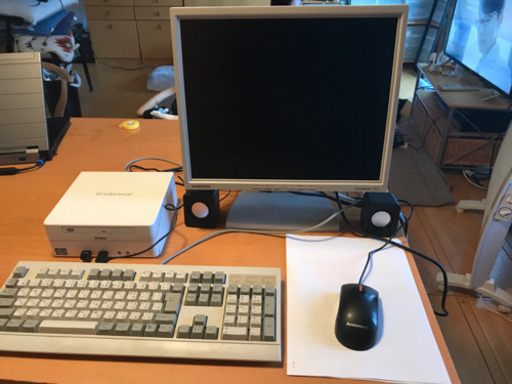 小型高性能パソコン！フル装備のおまけ付き!win10pro64bit