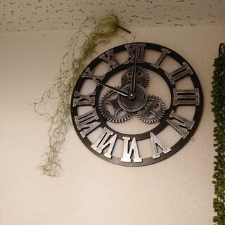 インダストリアルデザインの時計