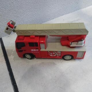 消防車のおもちゃ(ジャンク)