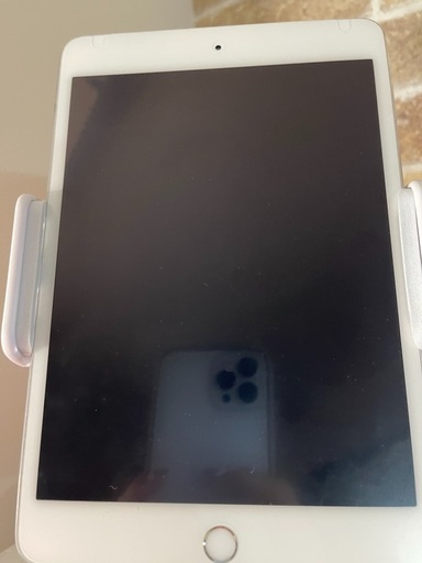 iPad mini 4 16GB シルバー MK702J／A   KDDI ジャンク扱い