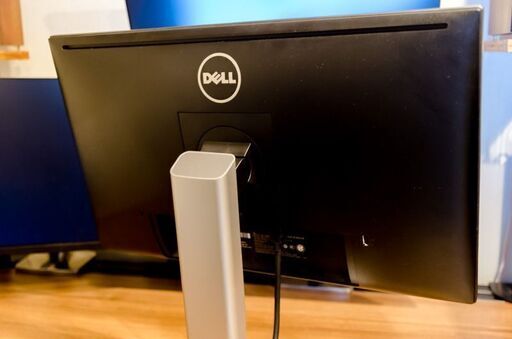 DELL / デジタルハイエンドシリーズ / u2414H / 23.8インチ IPS液晶