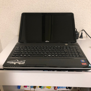 ノートパソコン 富士通 LIFEBOOK AH40/D