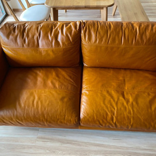 値下げ　新品同様品　定価20万円　ソファー　総皮張り　オイルレザー　2人掛け
