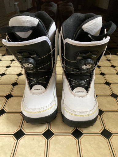 キスマークボードブーツ21cm ｐｐｐ５９ジモティー 北広島のスノーボードの中古あげます 譲ります ジモティーで不用品の処分