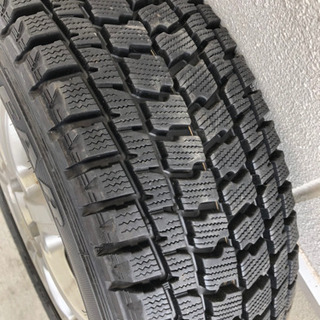 商談中　ダンロップ　スタッドレスタイヤ ホイールつき　4本セット　215/65R16