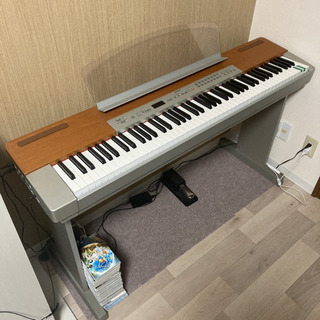① YAMAHA 電子ピアノ　P-120