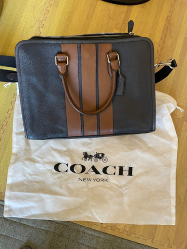 売ります・南千住　COACH ビジネスバッグ