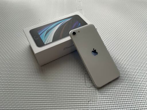 美品 iPhoneSE(第二世代) ホワイト　128GB SIMフリー