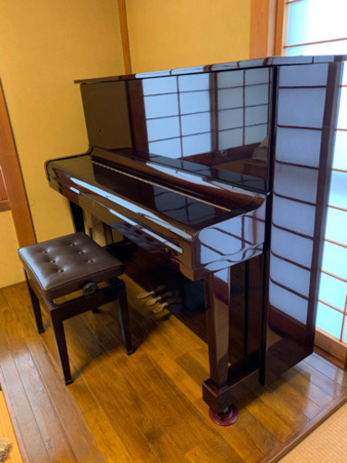 アップライトピアノ SAMICK製 SU-121 美品 アップライトピアノ SAMICK製 SU-121 美品