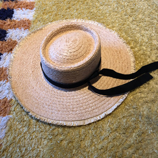 新品  2600円位の帽子です。夏用 麦わら帽子  サイズ…