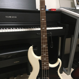 ベース売ります　YAMAHA BB1024X
