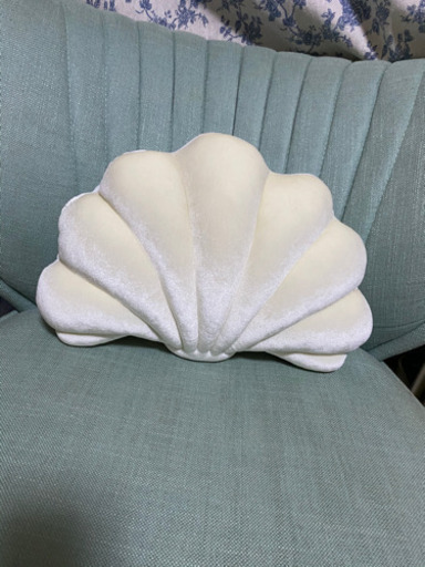 フランフランシェルクッション2点 夏織 春日の家具の中古あげます 譲ります ジモティーで不用品の処分