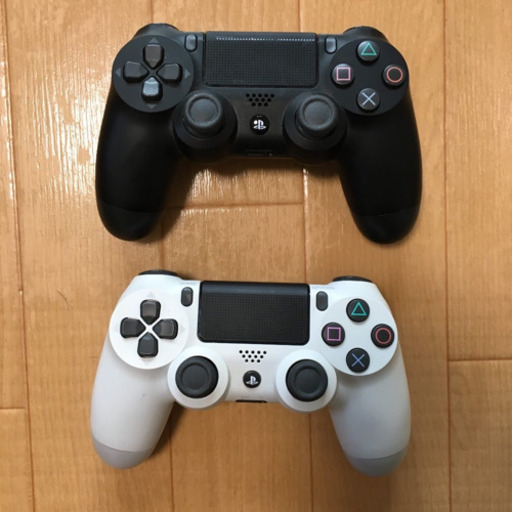 （募集中）PS4 pro 1TB コードとコントローラー2つ付き