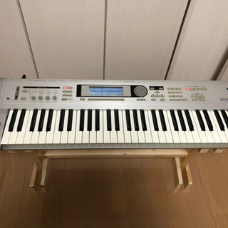 【ネット決済・配送可】受渡決定   KORG TRITON Le 61