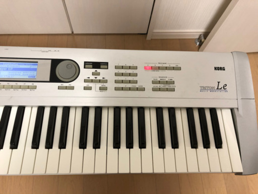 KORG TRITON LE61 シンセサイザー KORG シンセサイザー 61鍵盤 TRITON Le61 KORG TRITON Le 61-Key
