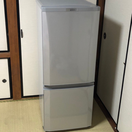 ◇三菱 2ドア冷凍冷蔵庫 2017年製 146L 静音設計 耐熱トップテーブル 右開き