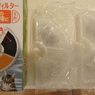 終了しました フィルター式給水器 Gex ピュアクリスタル クリアフロー 猫用 ピンク 軟水型フィルター２枚 ゆいぱぱ 綱島のその他の中古あげます 譲ります ジモティーで不用品の処分