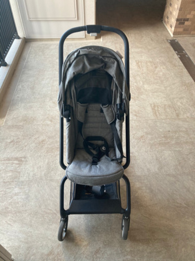 （お渡し先決まりました。）2019年9月購入　cybex easy s twist