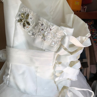 ウエディングドレス　9号から11号（値下応相談）