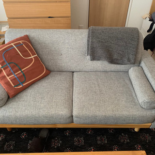 【美品】(2024年10月購入 )2人掛けナチュラルソファ グレー モダン ソファ グレー 2人掛け 無垢材