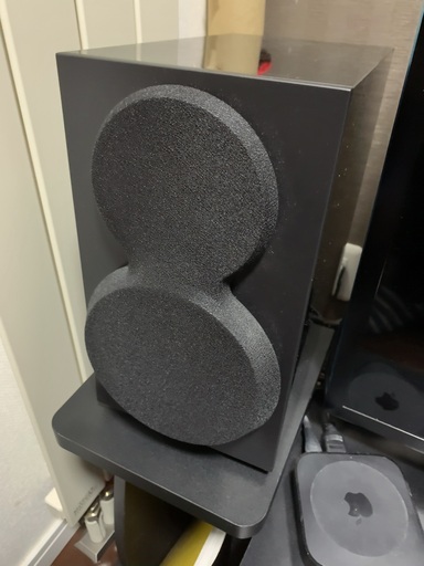 ヤマハのスピーカー1組とスピーカー台1組のセット+ソニーのセンタースピーカー