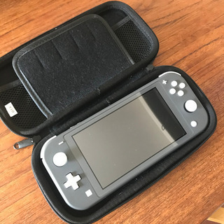 受付終了 Switch Lite スイッチライトグレー中古品2年保証 ケース付 Mejiro 長崎の家具の中古 あげます 譲ります ジモティーで不用品の処分