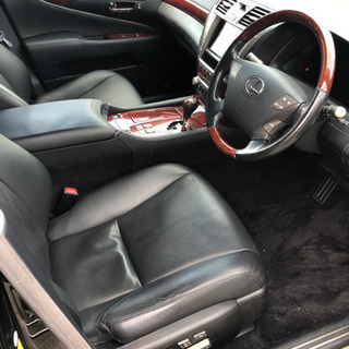Ls460 中期ロングタイプサンルーフ本革人気の黒 ハンク 広島のlsの中古車 ジモティー
