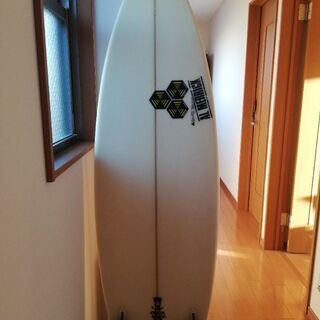 クロムハーツピアス-アルメリックのサーフボード