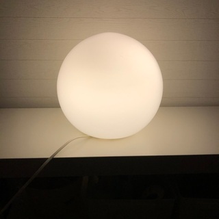 IKEA 置き型照明