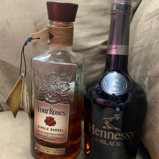 Hennessy black と　Four roses セット