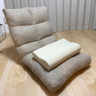 【ネット決済】座椅子　美品　フワフワ・高反発枕