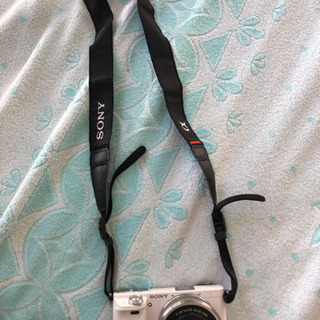 ミラーレス一眼【SONY α6000】