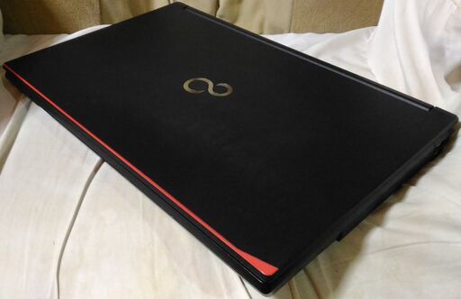 【けっこうきれい】第四世代 i3 ブルートゥース搭載 富士通 軽量ノートパソコン ワイヤレスマウスプレゼント中 (15.6型 i3-4000M)