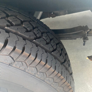 美品 グッドイヤー ホワイトレター インチ 31×10.5R15 4WD 2本 アメ 